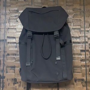 NWT lululemon Command The Day Backpack Black